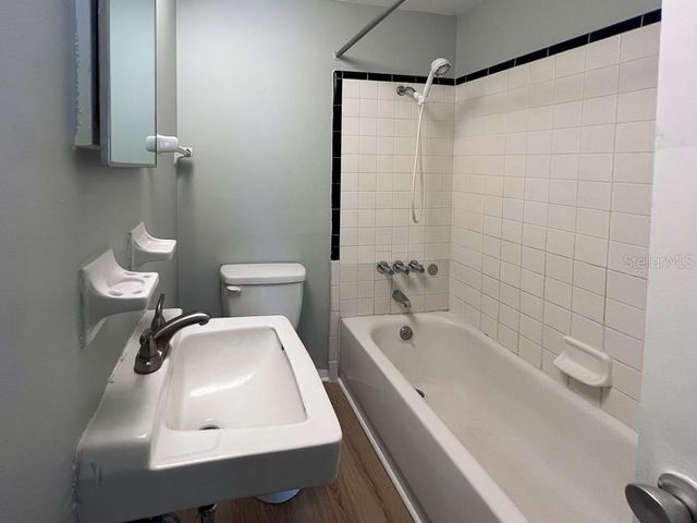 436 NW 30TH AVENUE, Gainesville, FL 32609