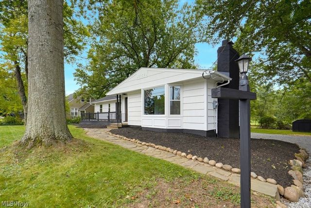 3026 38th Street NW, Canton, OH 44718