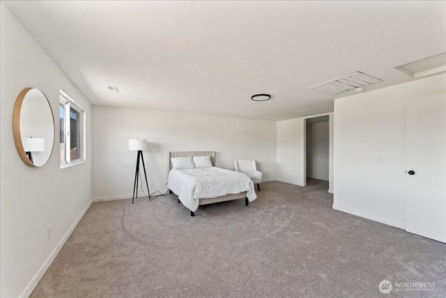 204 Whitley Street NW, Orting, WA 98360