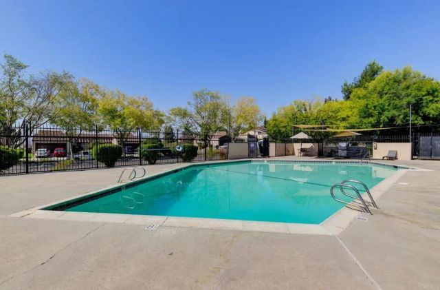 2031 Golden Circle, Escondido, CA 92026