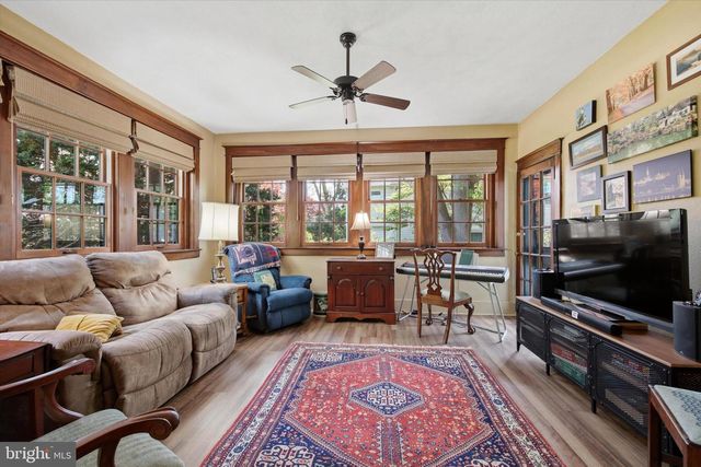 6 HAMPDEN AVE, Narberth, PA 19072