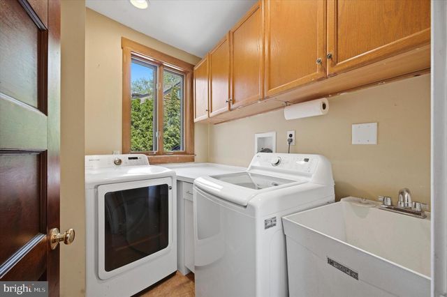 6 HAMPDEN AVE, Narberth, PA 19072
