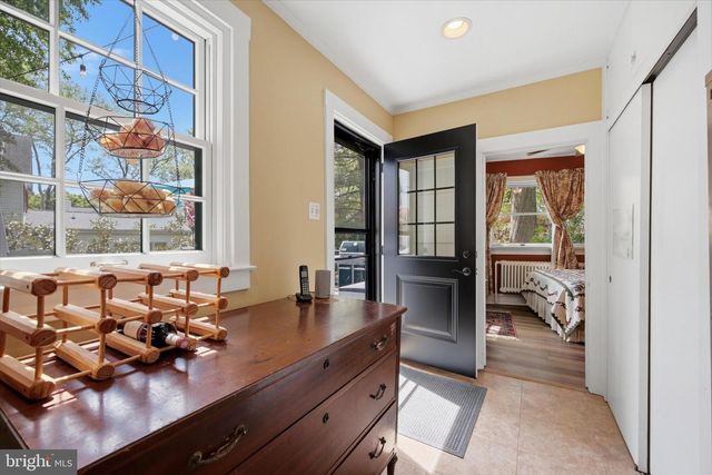 6 HAMPDEN AVE, Narberth, PA 19072