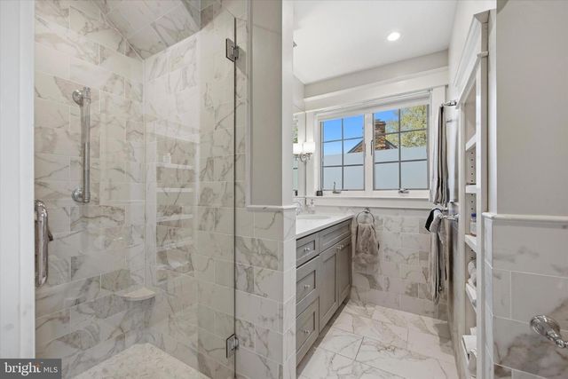 6 HAMPDEN AVE, Narberth, PA 19072