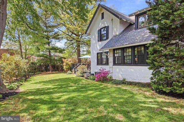 6 HAMPDEN AVE, Narberth, PA 19072