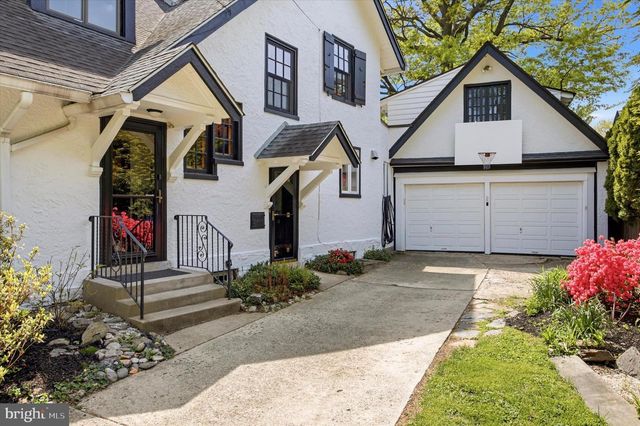 6 HAMPDEN AVE, Narberth, PA 19072