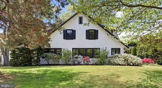 6 HAMPDEN AVE, Narberth, PA 19072