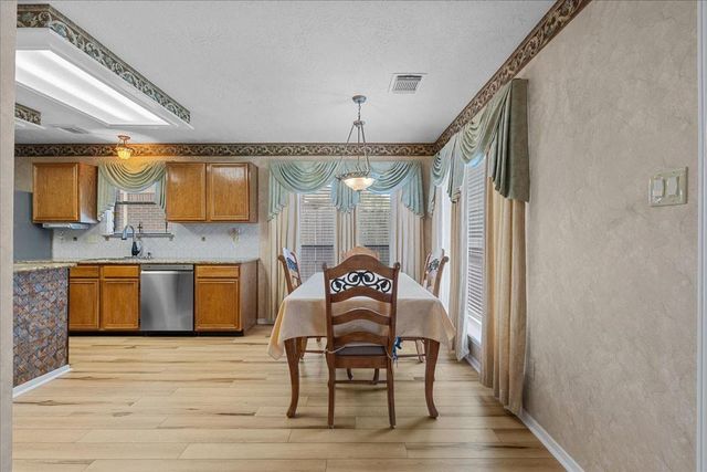 4402 Ireland Lane, Pasadena, TX 77505