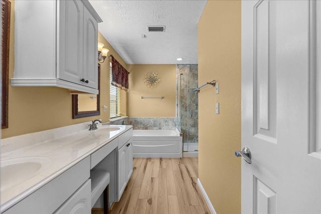 4402 Ireland Lane, Pasadena, TX 77505