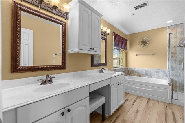 4402 Ireland Lane, Pasadena, TX 77505