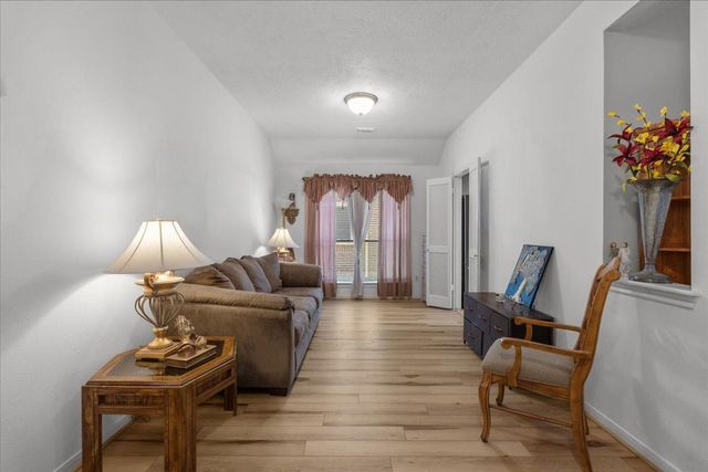 4402 Ireland Lane, Pasadena, TX 77505