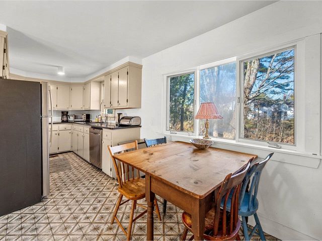 38 Beach Road, Greensboro, VT 05841