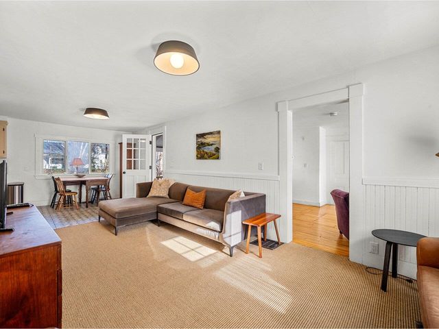 38 Beach Road, Greensboro, VT 05841