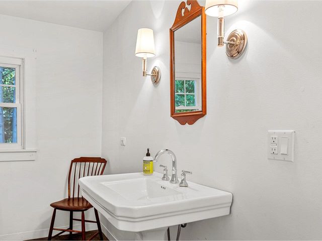 38 Beach Road, Greensboro, VT 05841