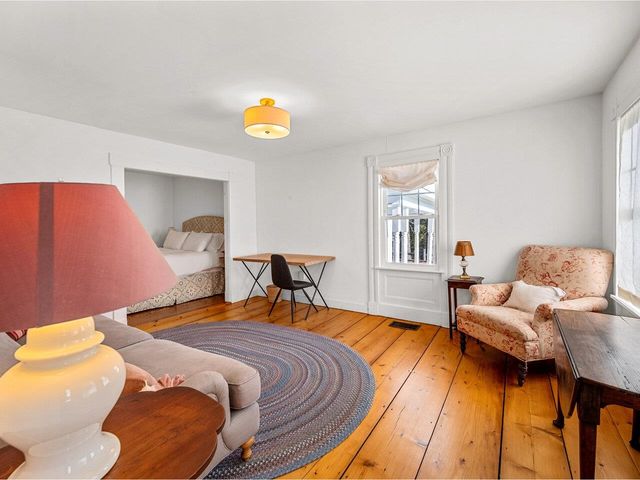 38 Beach Road, Greensboro, VT 05841