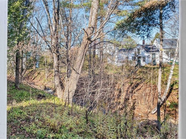 38 Beach Road, Greensboro, VT 05841