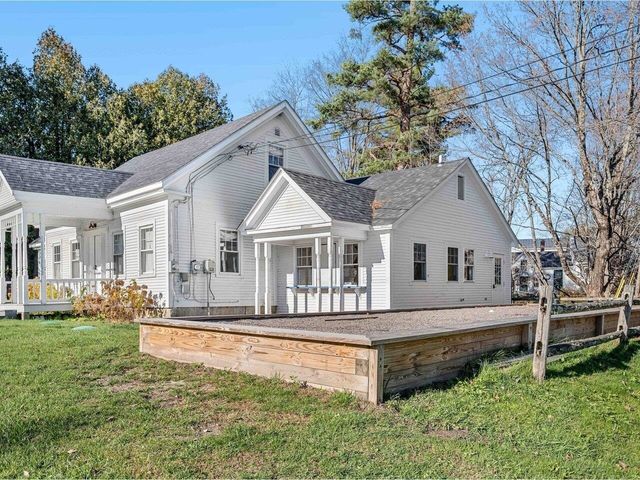 38 Beach Road, Greensboro, VT 05841