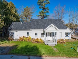 38 Beach Road, Greensboro, VT 05841