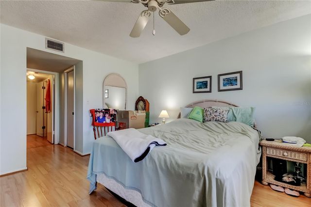 4710 BAY STREET NE 204, St Petersburg, FL 33703