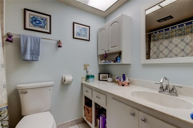 4710 BAY STREET NE 204, St Petersburg, FL 33703