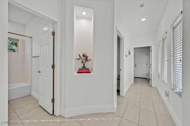 108 Emerald Dunes Circle, Henderson, NV 89052