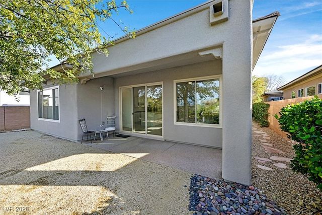 108 Emerald Dunes Circle, Henderson, NV 89052