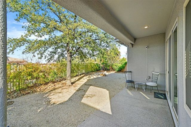 108 Emerald Dunes Circle, Henderson, NV 89052