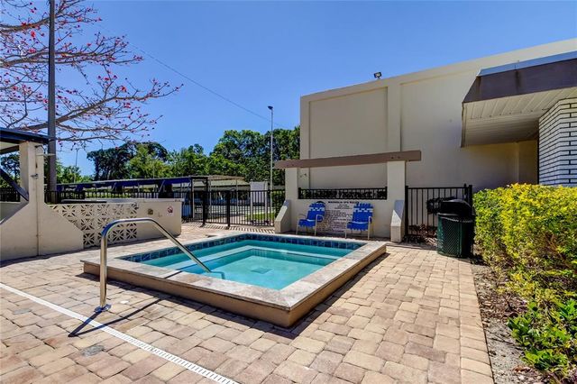 5521 80TH STREET N 315, St Petersburg, FL 33709