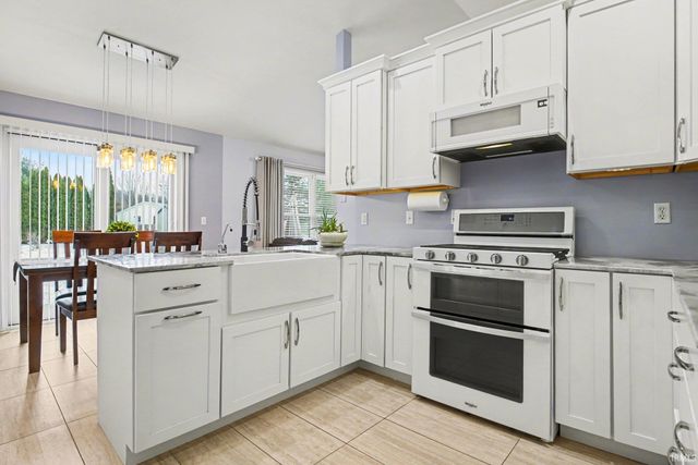 20981 Rivers Edge Drive, Goshen, IN 46528