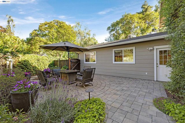 4593 Del Valle Parkway, Pleasanton, CA 94566