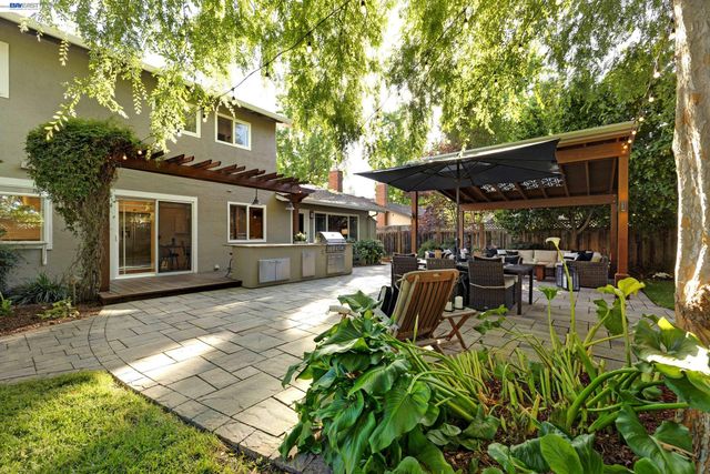 4593 Del Valle Parkway, Pleasanton, CA 94566