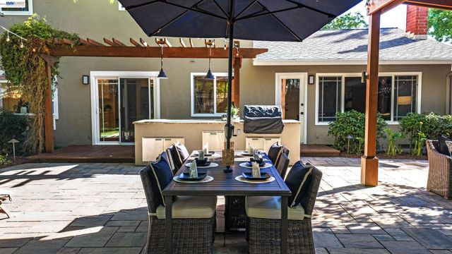 4593 Del Valle Parkway, Pleasanton, CA 94566