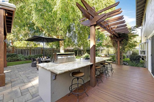 4593 Del Valle Parkway, Pleasanton, CA 94566