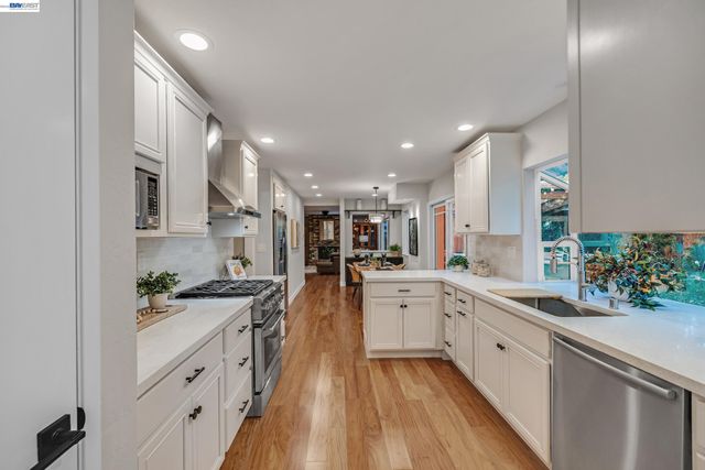 4593 Del Valle Parkway, Pleasanton, CA 94566