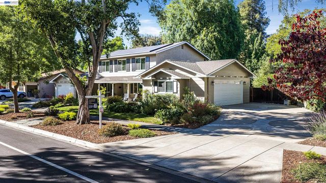4593 Del Valle Parkway, Pleasanton, CA 94566