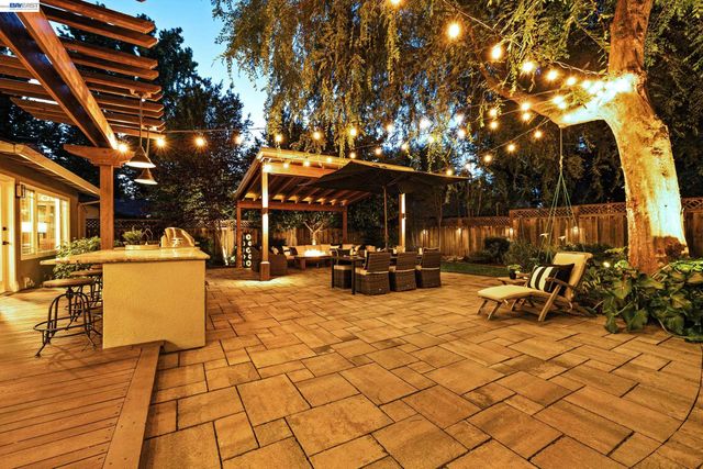 4593 Del Valle Parkway, Pleasanton, CA 94566
