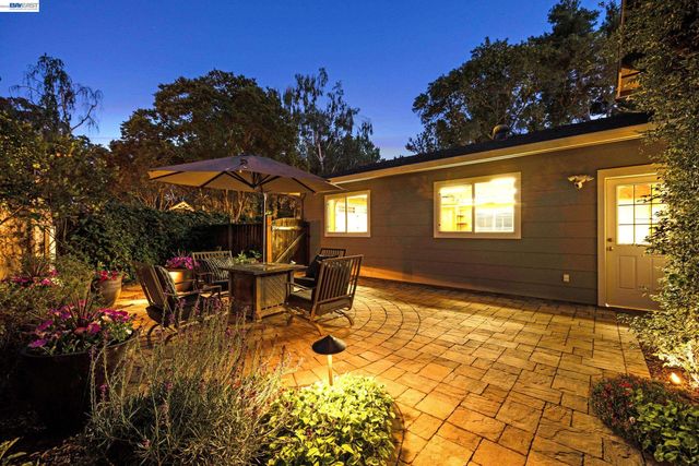4593 Del Valle Parkway, Pleasanton, CA 94566