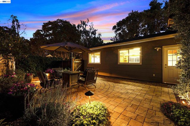 4593 Del Valle Parkway, Pleasanton, CA 94566