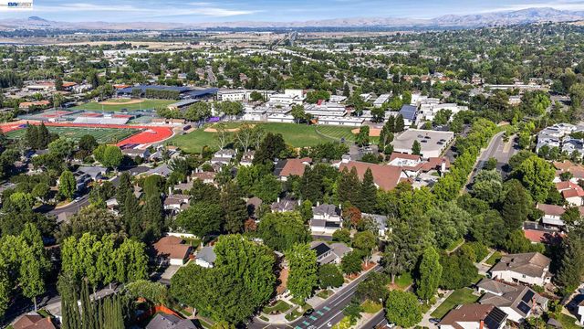 4593 Del Valle Parkway, Pleasanton, CA 94566