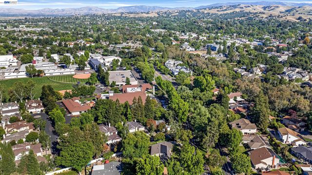 4593 Del Valle Parkway, Pleasanton, CA 94566