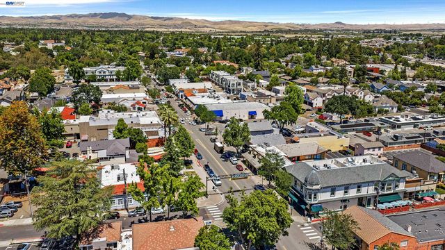 4593 Del Valle Parkway, Pleasanton, CA 94566