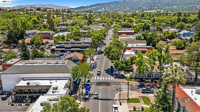 4593 Del Valle Parkway, Pleasanton, CA 94566
