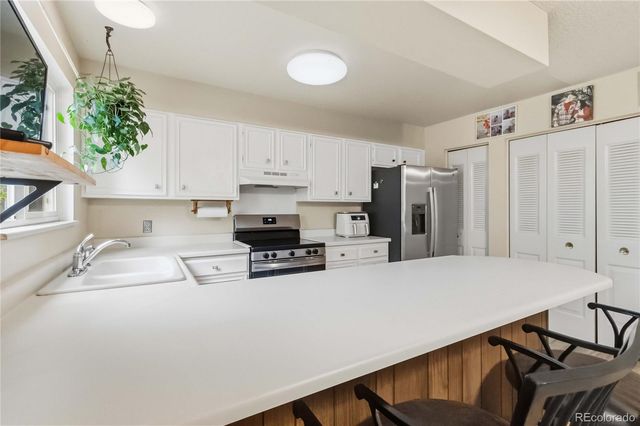 391 Upham Street, Lakewood, CO 80226