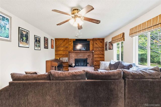 391 Upham Street, Lakewood, CO 80226