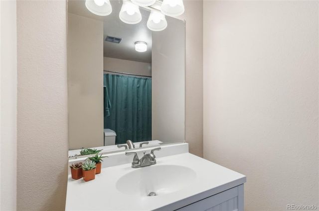 391 Upham Street, Lakewood, CO 80226