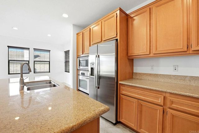 571 Trovita Court, Escondido, CA 92027