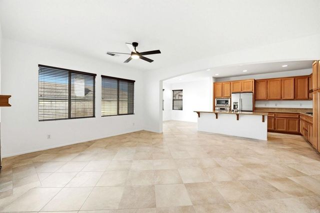 571 Trovita Court, Escondido, CA 92027