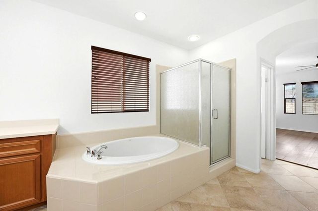 571 Trovita Court, Escondido, CA 92027