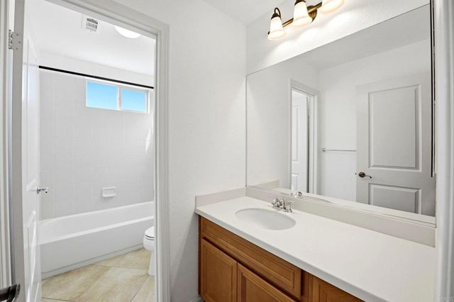 571 Trovita Court, Escondido, CA 92027