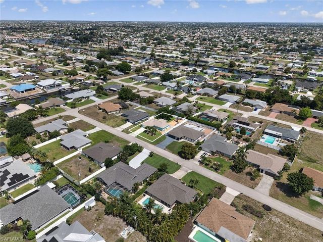 1309 SE 37th TER, Cape Coral, FL 33904